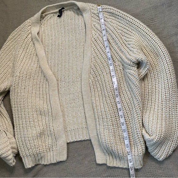 Chunky Knit Beige Long Sleeve Cardigan - Picture 12 of 16